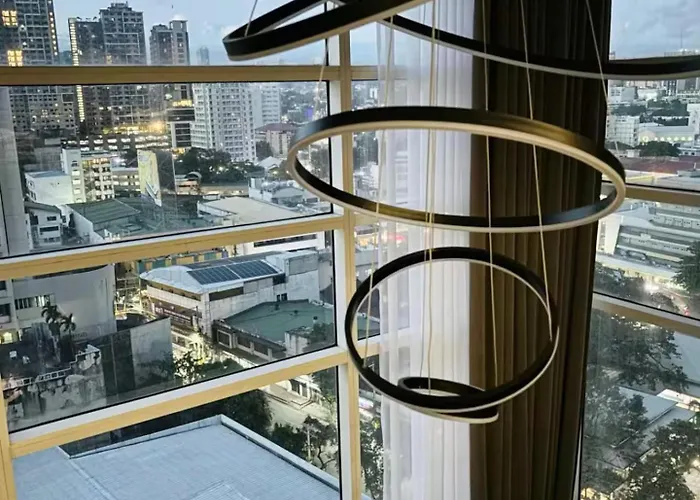 Fuente Osmeña Circle - La Maison De Rêve Cebu